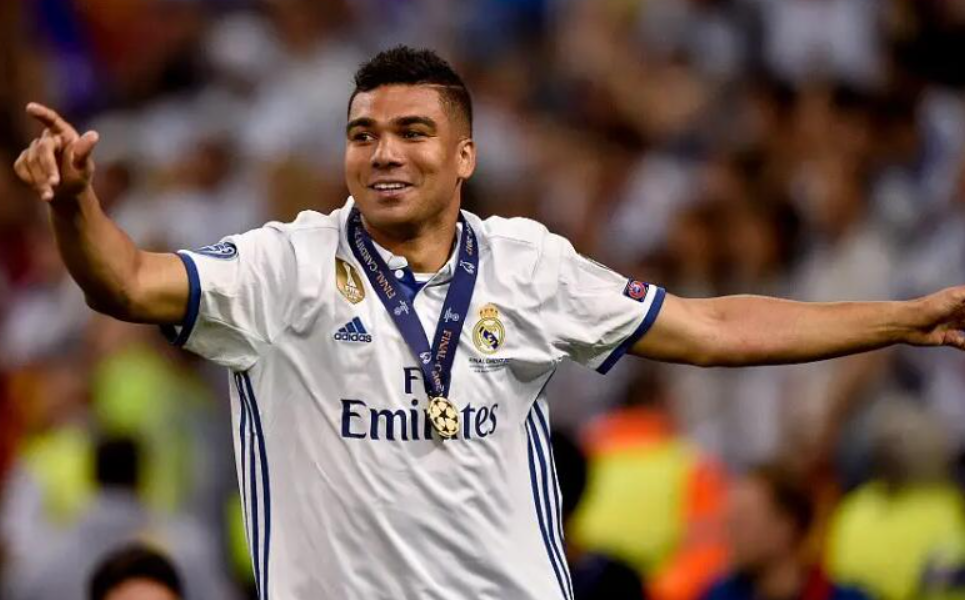 巴西友谊赛完胜塞内加尔，卡塞米罗盛赞定位球战术成效显著