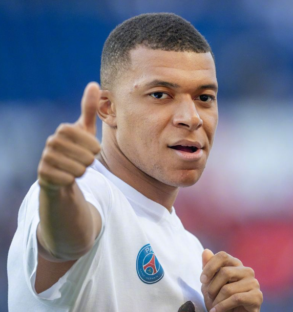 姆巴佩与巴黎圣日耳曼薪资纠纷案：巨额索赔背后的复杂博弈